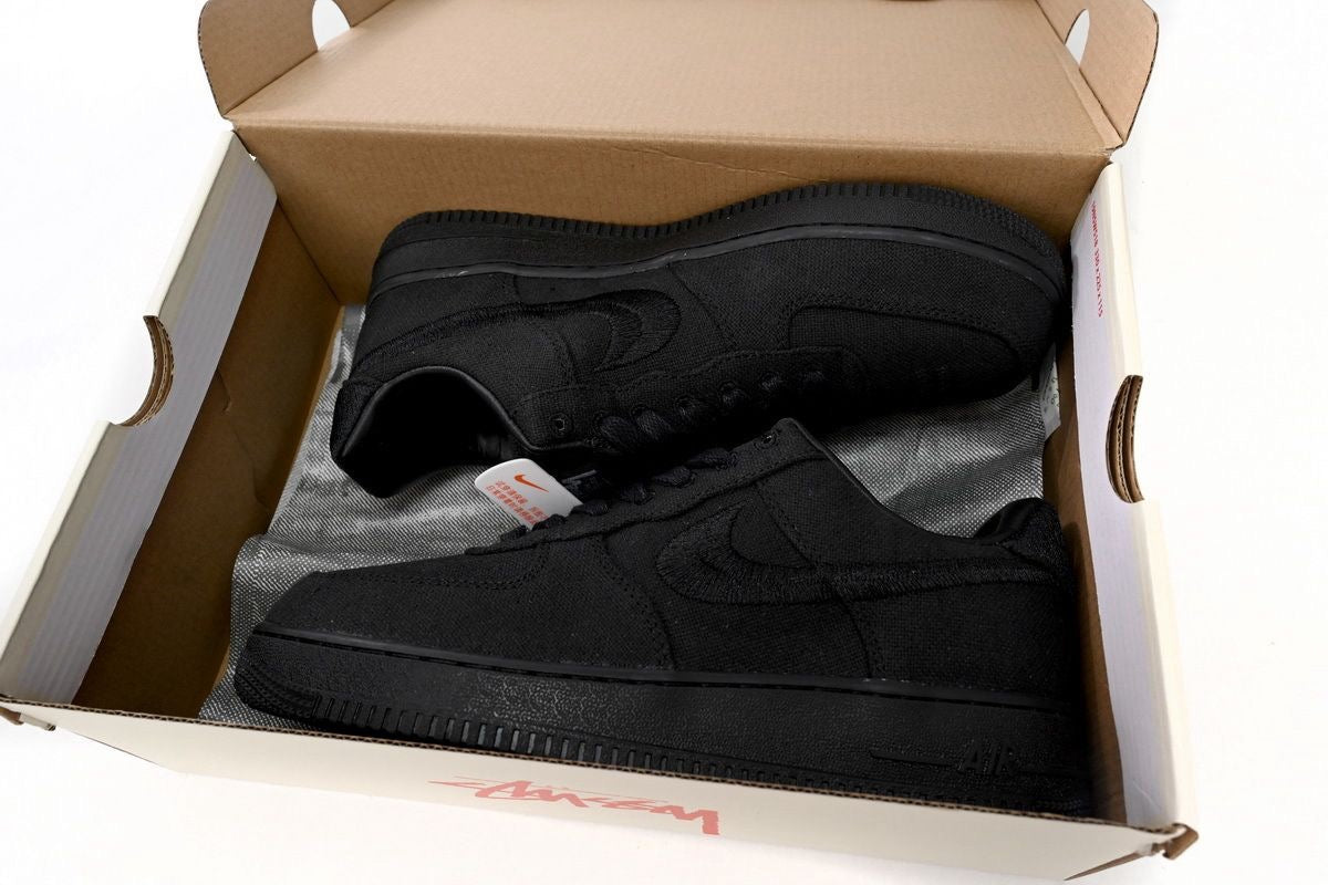 Nike x Stüssy Air Force 1 Low Triple Black