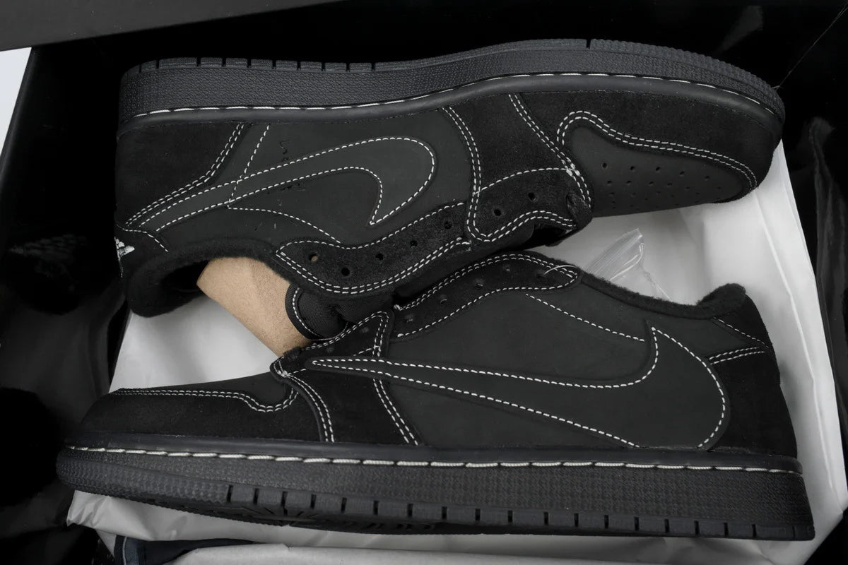 TRAVIS SCOTT X AIR JORDAN 1 LOW OG “BLACK PHANTOM”