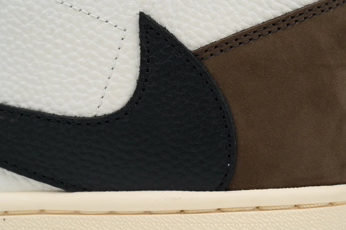 TRAVIS SCOTT X AIR JORDAN 1 HIGH OG “MOCHA”