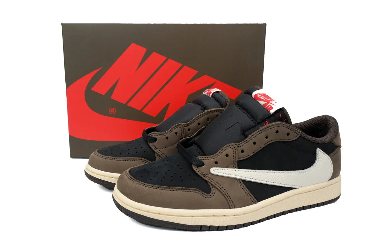 TRAVIS SCOTT X AIR JORDAN 1 LOW OG “MOCHA”